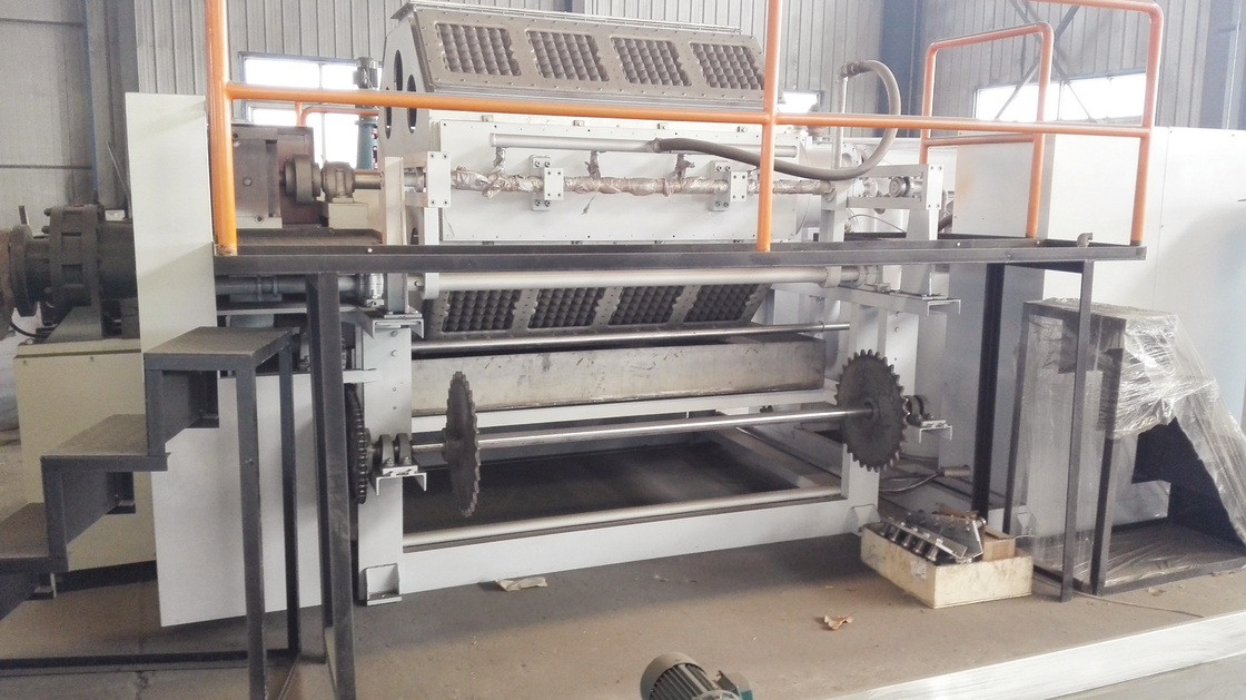 Máquina de moldagem de papel de ovo rotativo 4000pcs/H Máquina de moldagem de celulose laranja e verde com secador de metal de 4 camadas para cartão de papel de ovos / bandeja de fazer bandeja de maçã