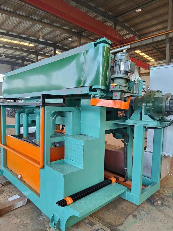 Máquina de fabricação de bandejas de ovos de papel Rotativa Linha de produção de moldes 3 por 4 Compacta e fácil de operar Produzindo 2000 bandejas de ovos por hora