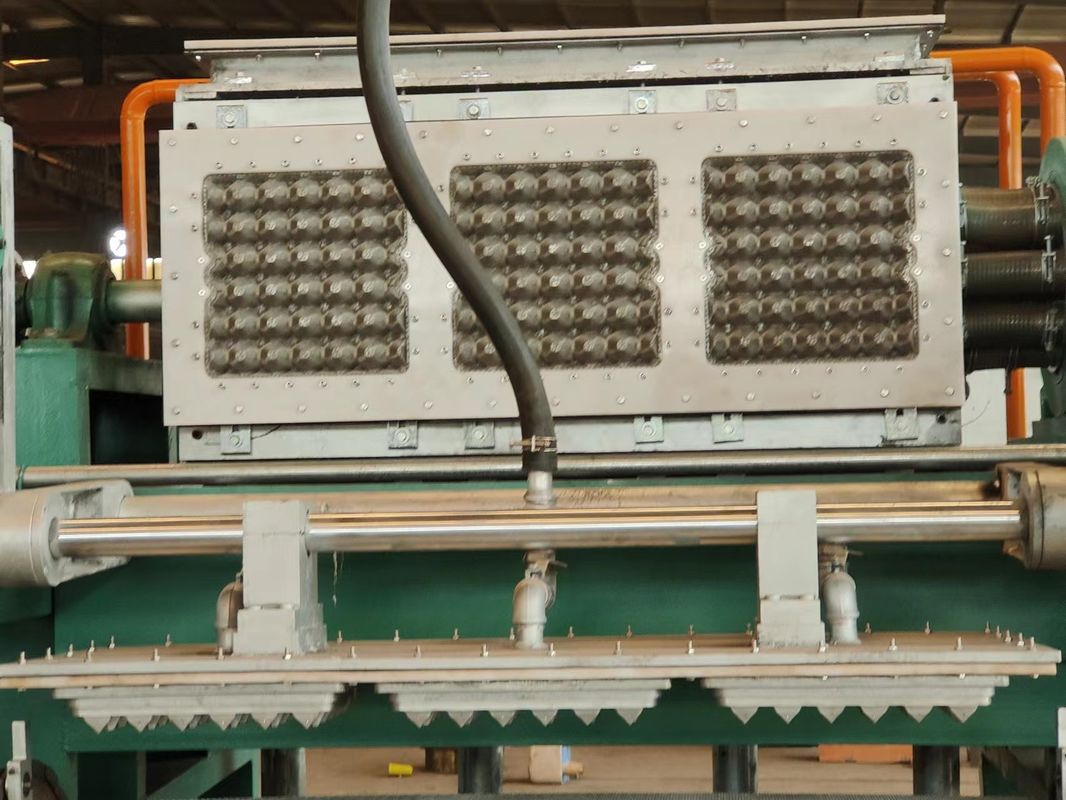 Máquina de fabricação de bandejas de ovos de papel Rotativa Linha de produção de moldes 3 por 4 Compacta e fácil de operar Produzindo 2000 bandejas de ovos por hora