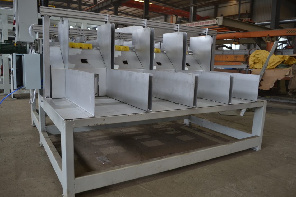 Linha de produção de cartão de ovos de papel eco-amigável de resíduos Rotativo 45KW-200kw Máquina de bandeja de ovos de grande capacidade 15 lugares Máquina de fabricação de cartão de ovos 4 * 4 Molde Tipo
