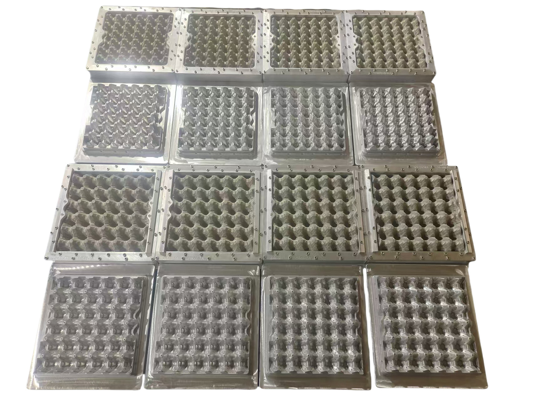 Linha de produção de cartão de ovos de papel eco-amigável de resíduos Rotativo 45KW-200kw Máquina de bandeja de ovos de grande capacidade 15 lugares Máquina de fabricação de cartão de ovos 4 * 4 Molde Tipo