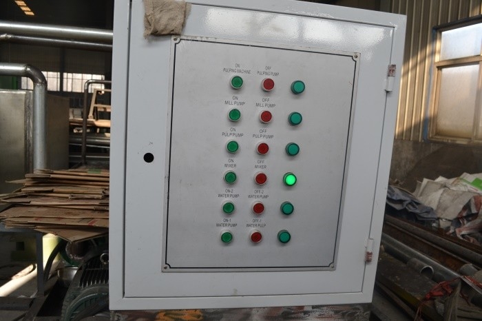 Máquina de moldagem de papel de ovo rotativo 4000pcs/H Máquina de moldagem de celulose laranja e verde com secador de metal de 4 camadas para cartão de papel de ovos / bandeja de fazer bandeja de maçã