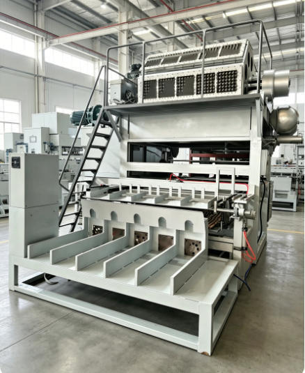 Máquina rotativa de linha de produção de bandejas de ovos de papel de 5000 pcs / h com pulpa completa de moldagem de secagem e sistemas automáticos de empilhamento para bandejas de ovos de papel de cartão de ovos bandejas de maçã com moldes de 5 * 8