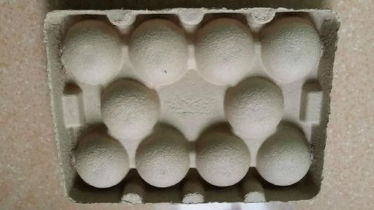 Papel de resíduos Caixa antiga Reciclagem de papel máquina de bandeja de ovos Linha de produção de celulose moldagem bandeja de frutas moldagem bandeja de ovos máquina de fabricação preço